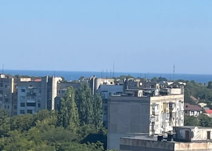 треф 3 комнаты на таирова