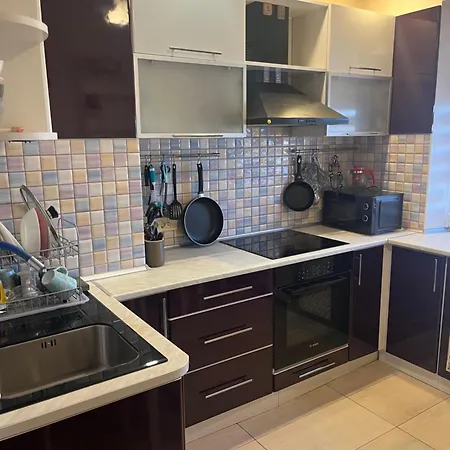 треф 3 комнаты на таирова Apartamento Odesa